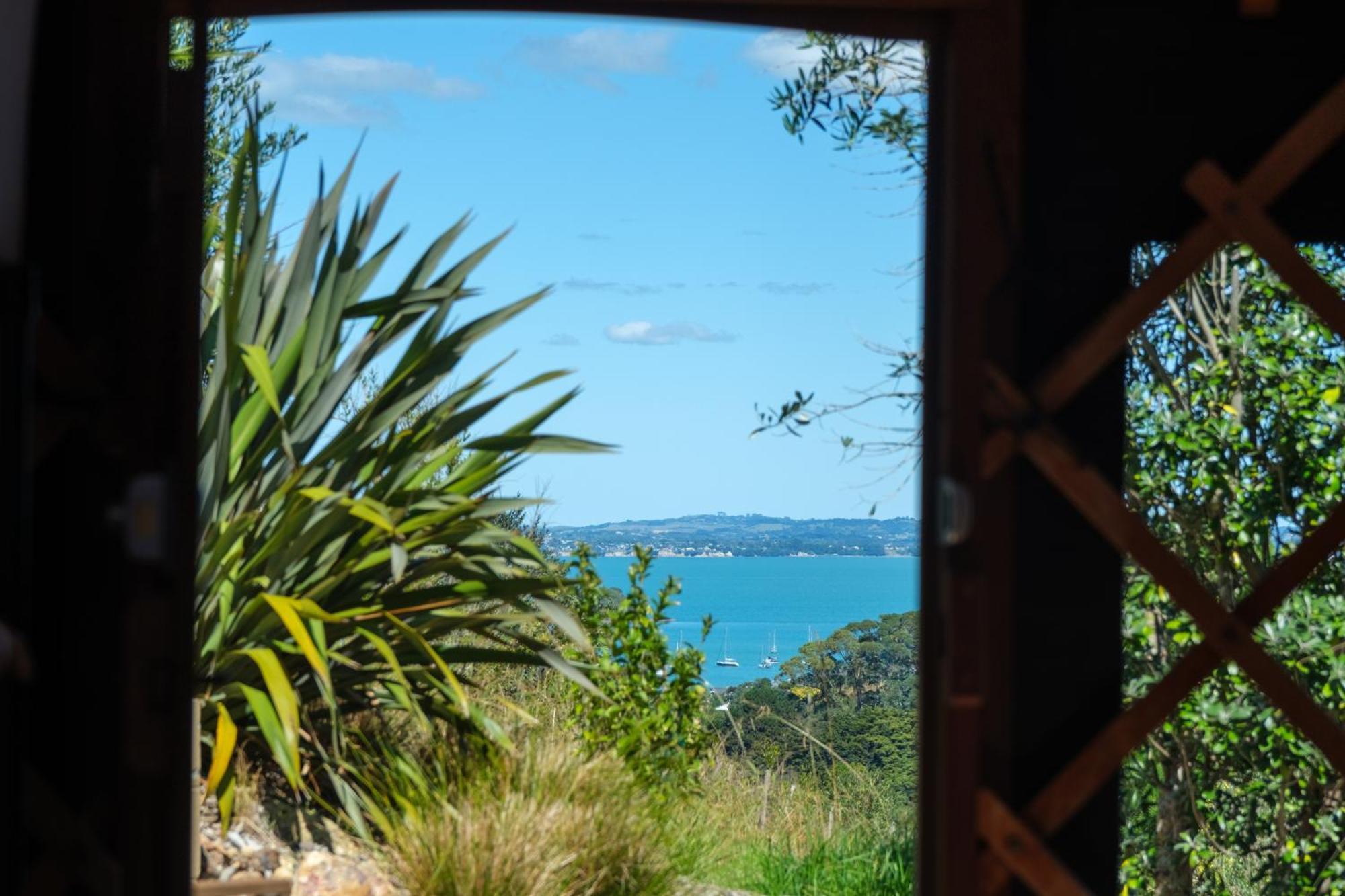 Awaawa - Rangi Yurt Hotel Palm Beach Exterior photo